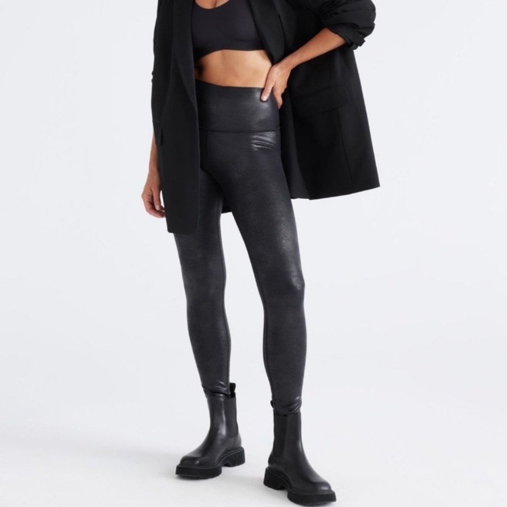 Knix Papaya Sculpt Leggings Faux Leather Size Small Black Sparkly Activewear